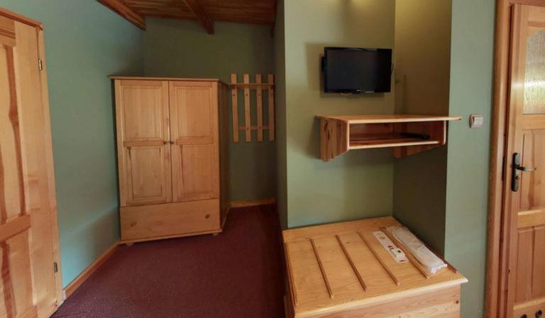 Hotel Stara Stajnia Pleszew Buitenkant foto